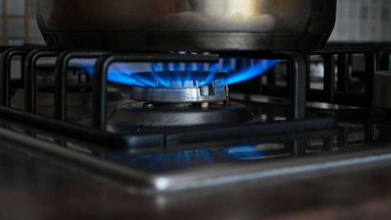 Fixace ceny plynu nepomůže. Emisní povolenky zdraží domácnostem energie i o tisíce korun