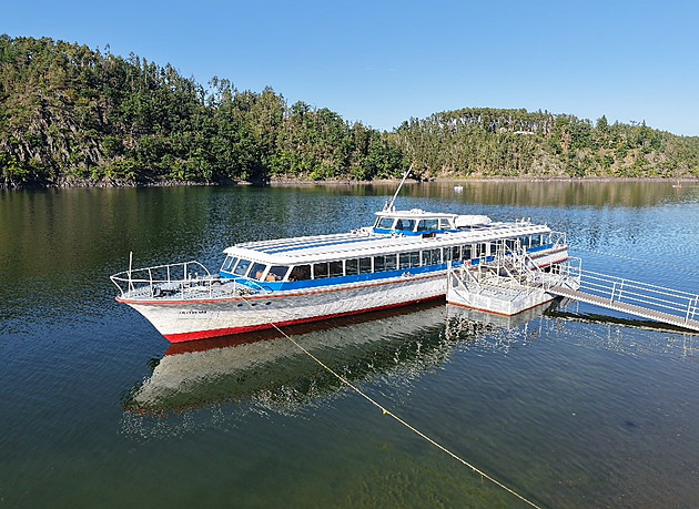 Odkaz kapitána bude žít dál, pojmenují po něm loď na Hracholuskách