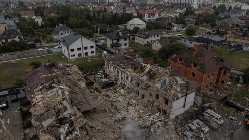 Ruské rakety zabily u Charkova 17letou dívku. Ukrajinci vyřadili z provozu klíčové teplárny