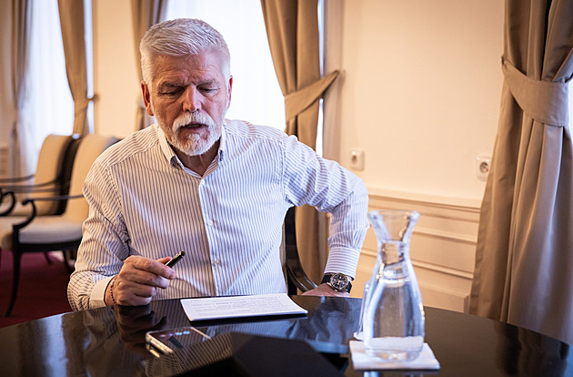 Pavel si telefonoval se Zelenským, probrali jednání o míru