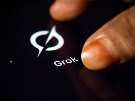 X varuje, že za generování nelegálních obrázků s Grokem přijde tvrdý postih