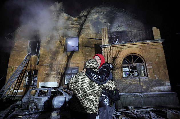 Kvůli masivním útokům na Kyjev se v pondělí mimořádně sejde Rada bezpečnosti OSN