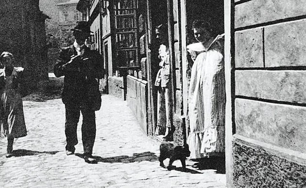 Ženští šakalové, psaly před stoletím noviny o ostravských kuplířkách