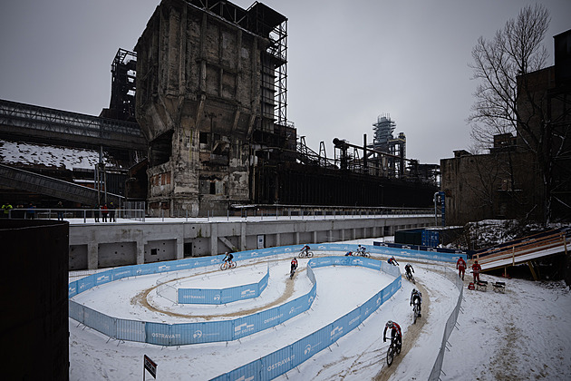 OBRAZEM: Zamrzlé železárny, nečekaný titul. V čem byl český šampionát speciální?