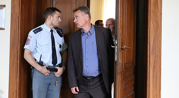 Stoka opět u soudu. Projednává se poslední část korupční kauzy