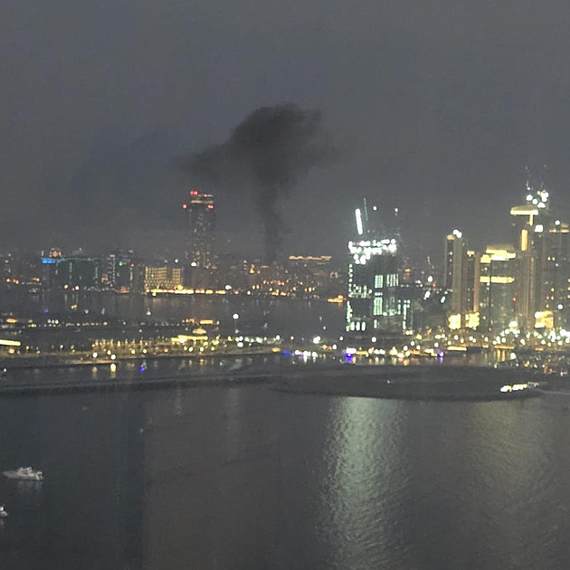 V destinacích Blízkého východu jsou tisíce Čechů. Slyšeli jsme otřesy, hlásí z Dubaje