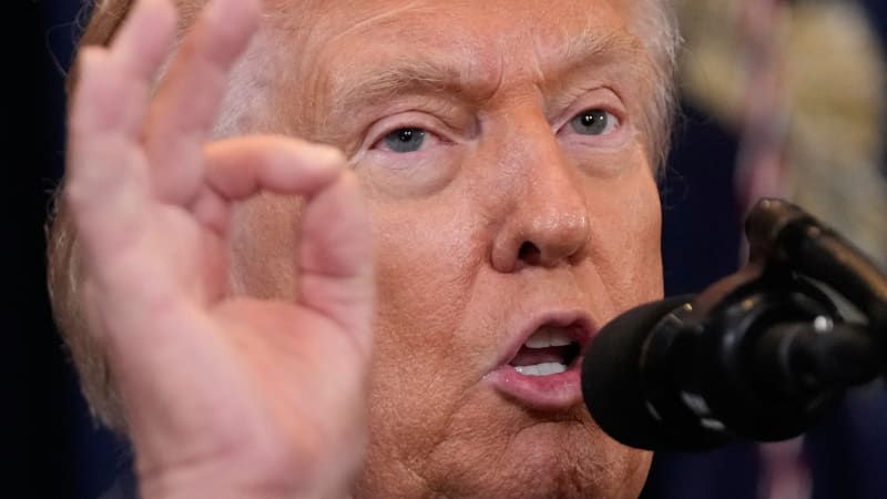 Trump hrozí spojencům: Pomozte s Hormuzským průlivem, jinak NATO čeká „velmi špatná budoucnost“