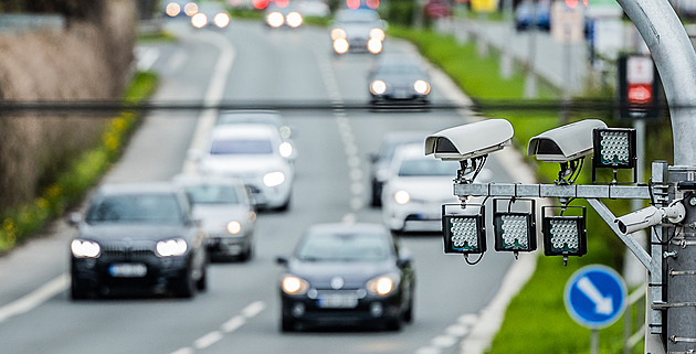 Měří a rovnou pokutují. Hradec pořídí radary tam, kde řidiči nejvíc závodí