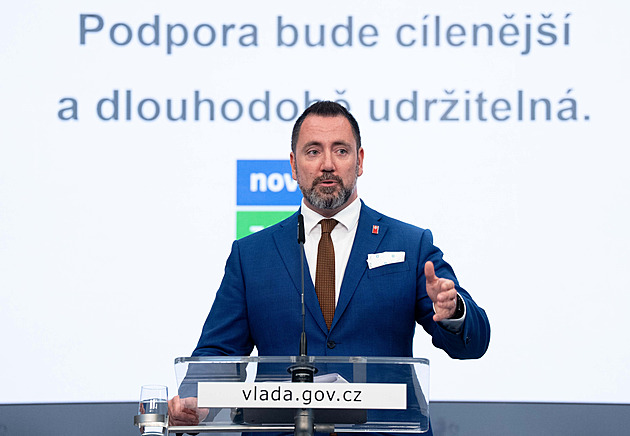 Červený představil Novou zelenou úsporám. Nechceme, abyste doma nosili tři svetry, uvedl