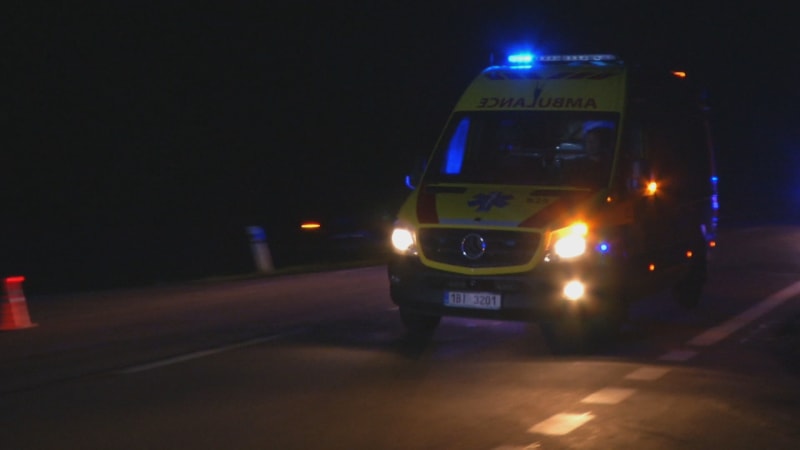 Smrtelné nehody na Rakovnicku: Zemřeli dva řidiči, jeden v autě, další na motorové tříkolce