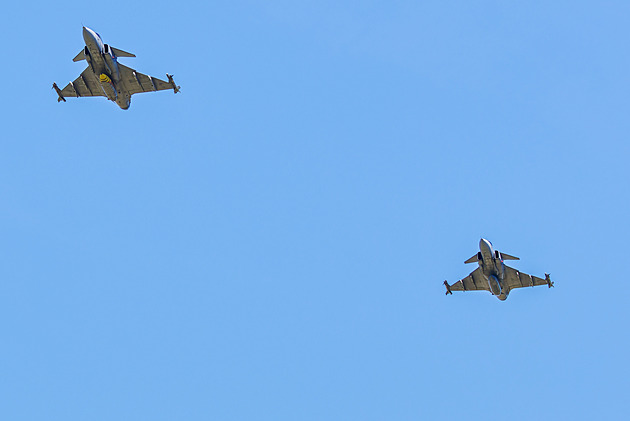 Ostrý start českých gripenů. Kvůli dronům na Ukrajině vzlétly k polské hranici