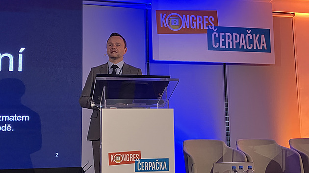 Ropa pro Evropu v ohrožení, nafta zdražuje. Čerpadláři zpochybňují vládní regulaci