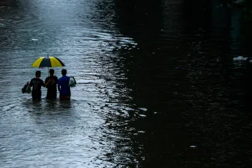 Bangkok zaplavila voda, platí stav ohrožení