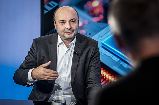 Co když AI zabije pacienta? Právo v tom stále tápe, varuje v Rozstřelu expert
